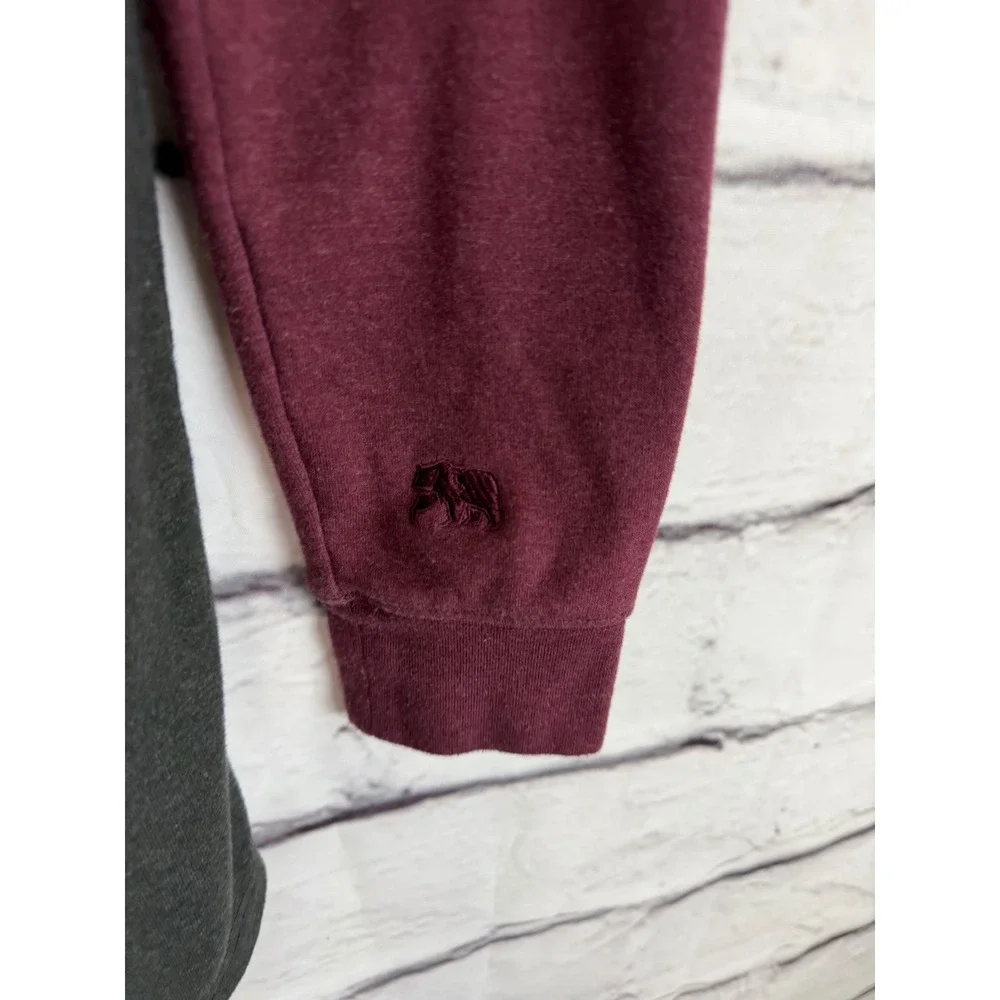 The Normal Brand Mens Long Sleeve Henley Shirt Grey Burgundy Raglan XS